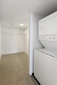 855 Folsom 701 Closet